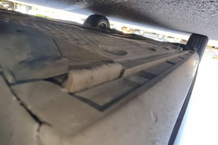 Used Volkswagen Magotan 2015 1.8TSI Luxury Model Right Side Sill