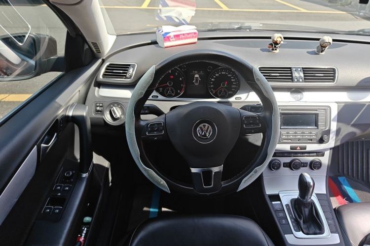 Used Volkswagen Magotan 2015 1.8TSI Advanced Model Steering Wheel