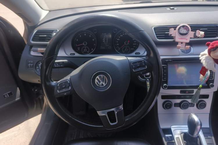 Used Volkswagen Magotan 2015 1.8TSI Advanced Model Steering Wheel