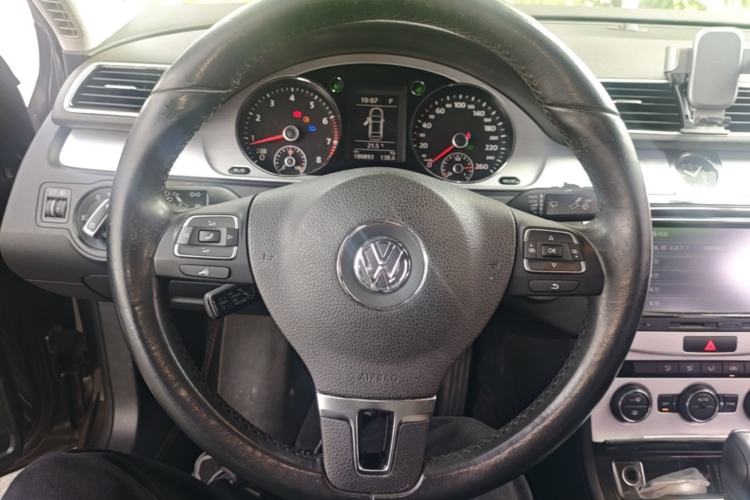 Used Volkswagen Magotan 2015 1.8TSI Advanced Model Steering Wheel