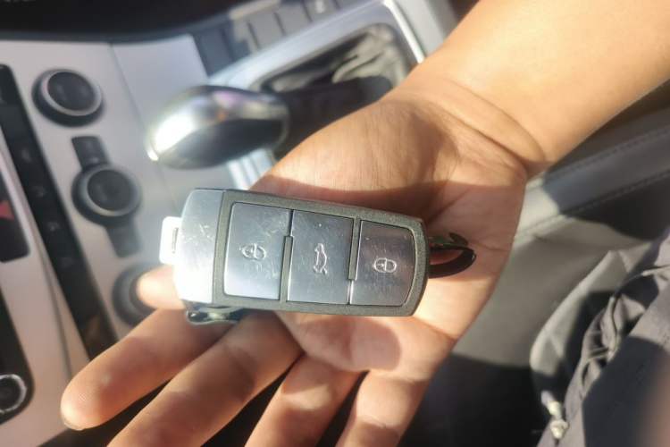 Used Volkswagen Magotan 2015 1.8TSI Advanced Model Vehicle Key