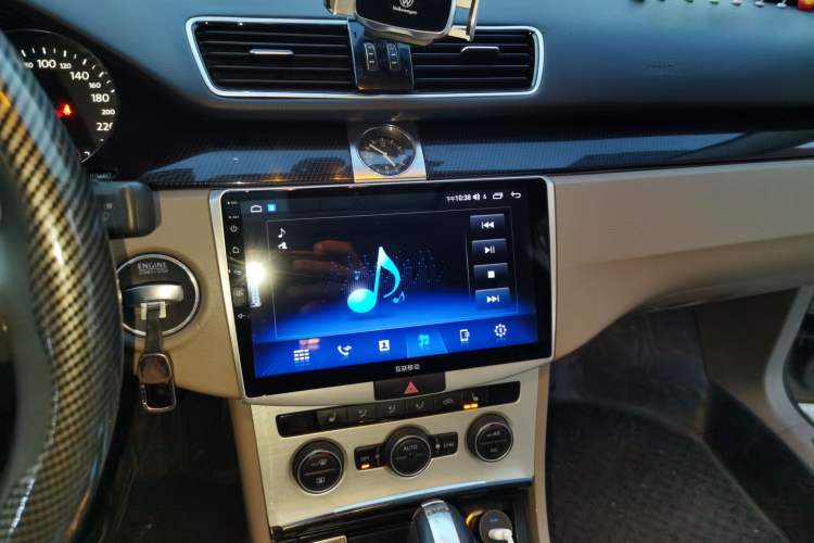 Used Volkswagen Magotan 2015 1.8TSI Luxury Model Audio And AC Panel