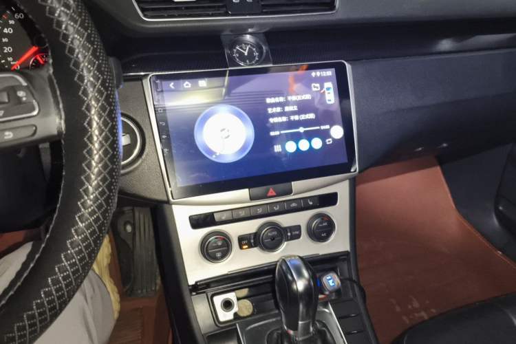Used Volkswagen Magotan 2015 2.0 TSI Luxury Model Audio And AC Panel
