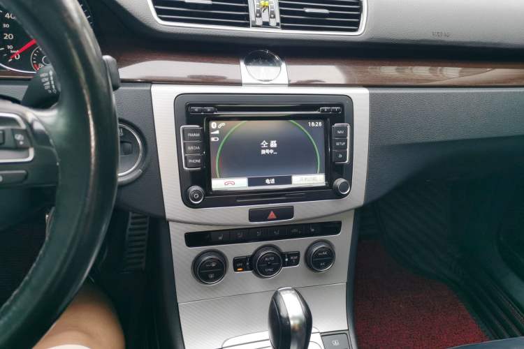 Used Volkswagen Magotan 2015 Revised 1.8TSI Prestige Version Audio And AC Panel
