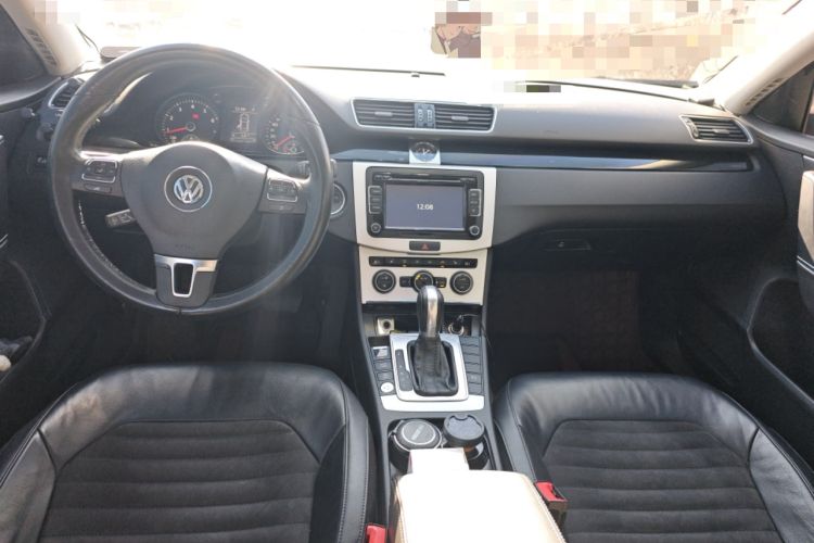 Used Volkswagen Magotan 2015 Revised Version 2.0 TSI Luxury Edition Center Console