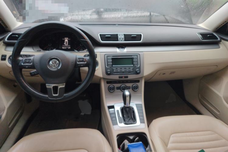 Used Volkswagen Magotan 2015 1.8TSI Advanced Model Center Console