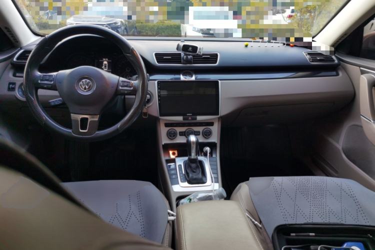 Used Volkswagen Magotan 2015 1.8TSI Luxury Model Center Console