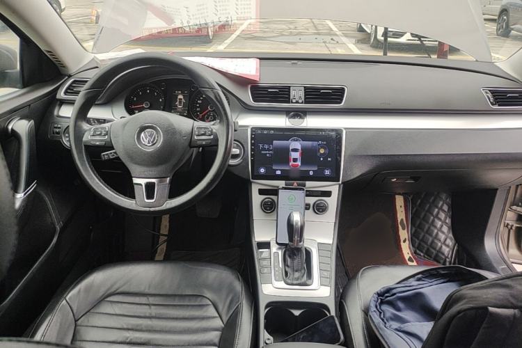 Used Volkswagen Magotan 2015 1.8TSI Advanced Model Center Console