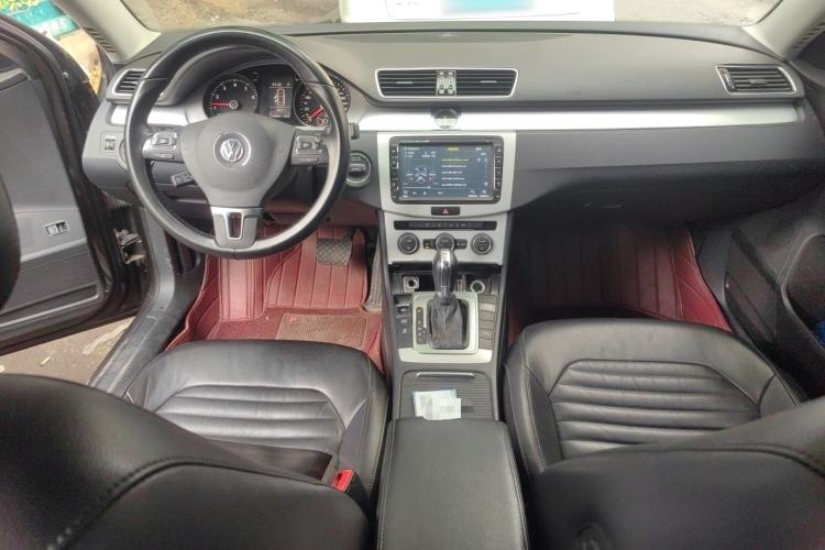Used Volkswagen Magotan 2015 1.8TSI Advanced Model Center Console