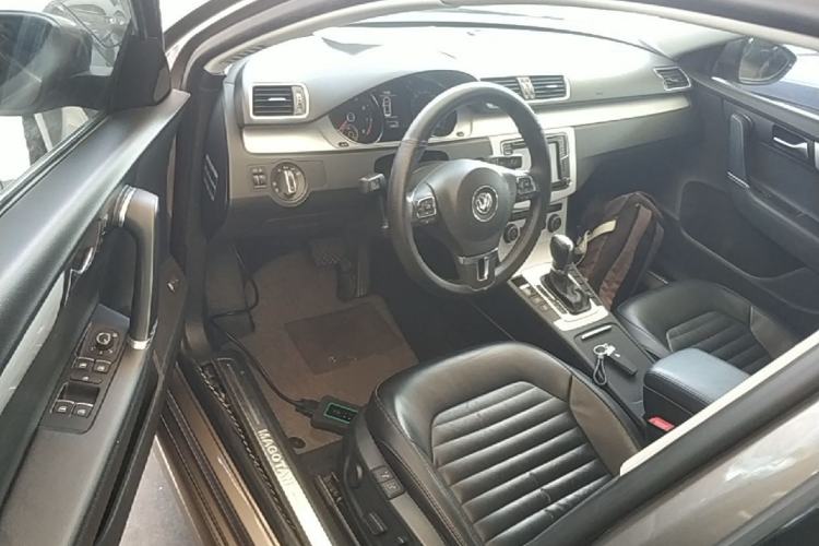 Used Volkswagen Magotan 2015 1.8TSI Advanced Model Driver Seat