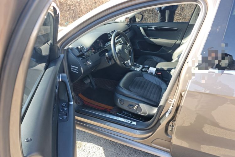 Used Volkswagen Magotan 2015 Revised Version 2.0 TSI Luxury Edition Driver Seat