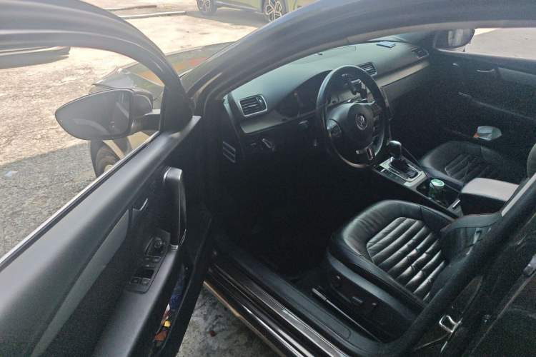 Used Volkswagen Magotan 2015 1.8TSI Advanced Model Driver Seat