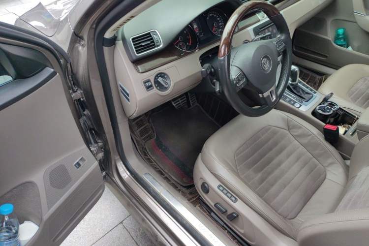 Used Volkswagen Magotan 2015 1.8TSI Prestige Model Driver Seat