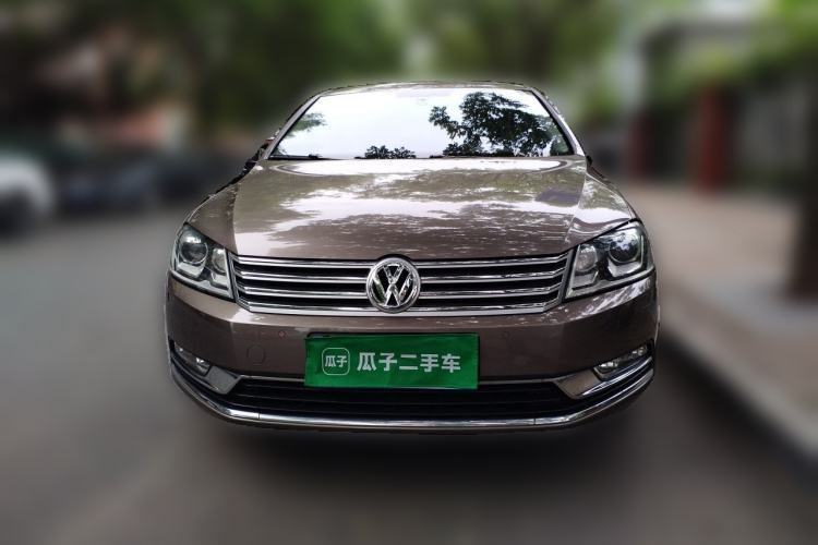 Used Volkswagen Magotan 2015 Revised Version 2.0 TSI Luxury Edition Front