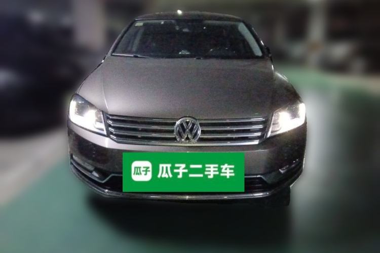 Used Volkswagen Magotan 2015 Revised Version 2.0 TSI Prestige Edition Front