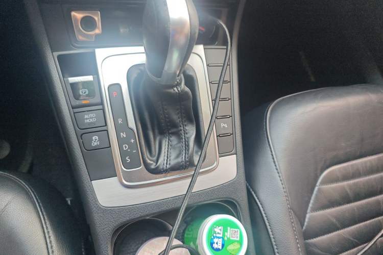 Used Volkswagen Magotan 2015 1.8TSI Advanced Model Gear Lever