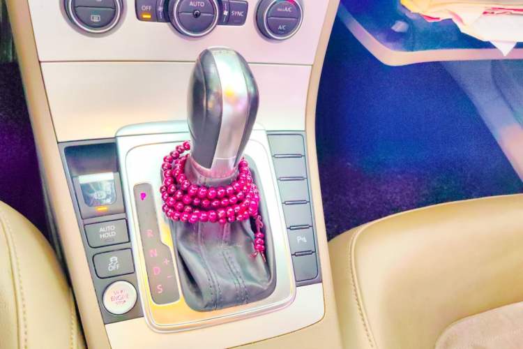 Used Volkswagen Magotan 2015 Facelift 1.8TSI Luxury Model Gear Lever