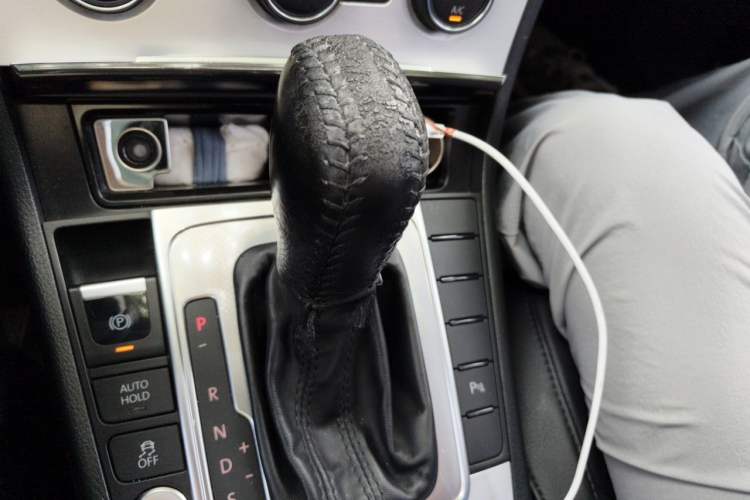Used Volkswagen Magotan 2015 Facelift 1.8TSI Luxury Model Gear Lever