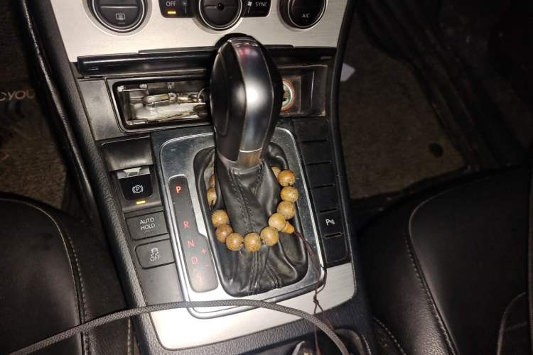 Used Volkswagen Magotan 2015 1.8TSI Advanced Model Gear Lever