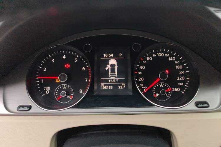 Used Volkswagen Magotan 2015 1.8TSI Advanced Model Instrument Cluster