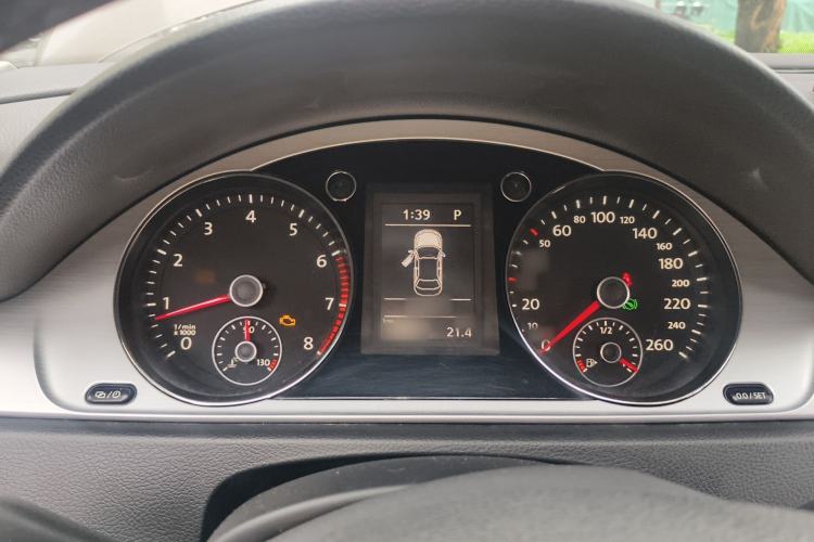 Used Volkswagen Magotan 2015 1.8TSI Advanced Model Instrument Cluster