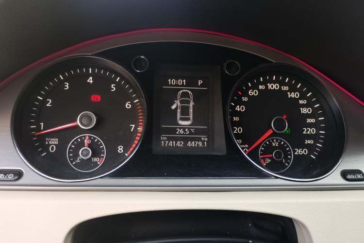 Used Volkswagen Magotan 2015 1.8TSI Advanced Model Instrument Cluster