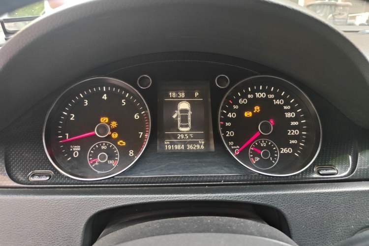 Used Volkswagen Magotan 2015 1.8TSI Luxury Model Instrument Cluster