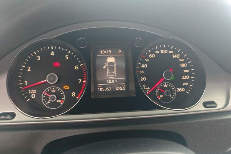 Used Volkswagen Magotan 2015 1.8TSI Advanced Model Instrument Cluster
