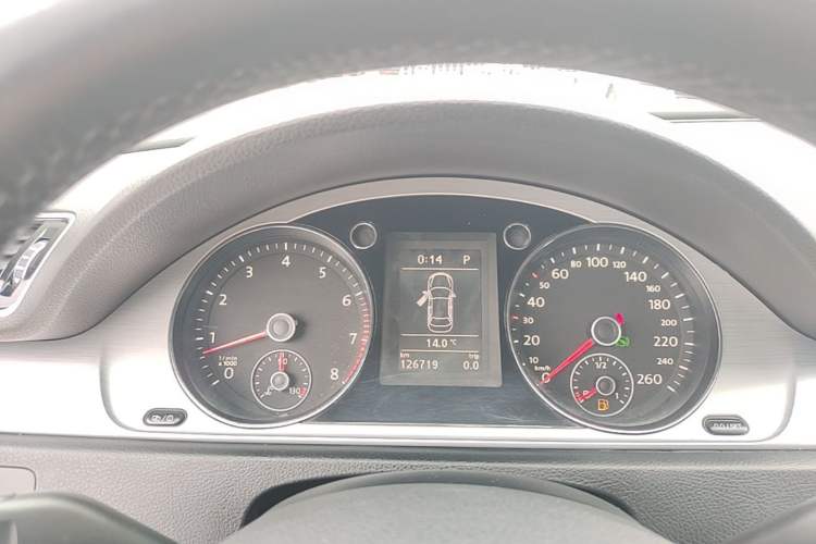 Used Volkswagen Magotan 2015 1.8TSI Advanced Model Instrument Cluster