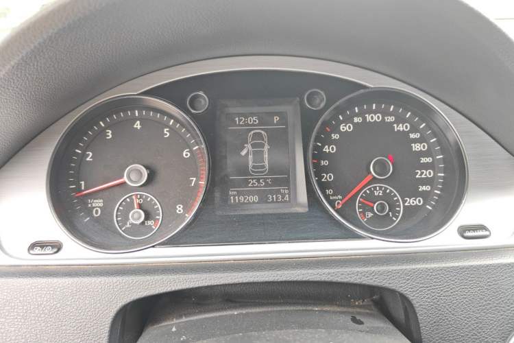 Used Volkswagen Magotan 2015 1.8TSI Advanced Model Instrument Cluster