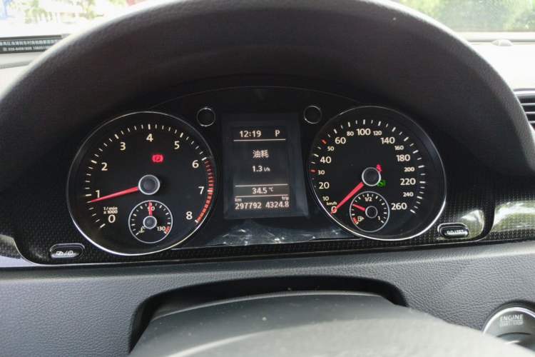 Used Volkswagen Magotan 2015 Facelift 1.8TSI Luxury Model Instrument Cluster