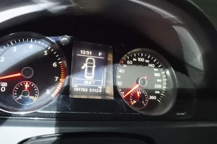 Used Volkswagen Magotan 2015 2.0 TSI Luxury Model Instrument Cluster