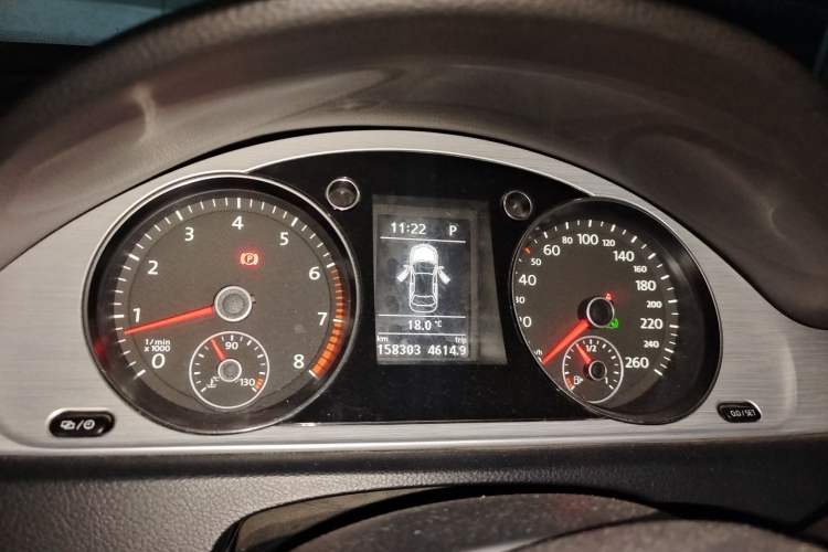 Used Volkswagen Magotan 2015 1.8TSI Advanced Model Instrument Cluster
