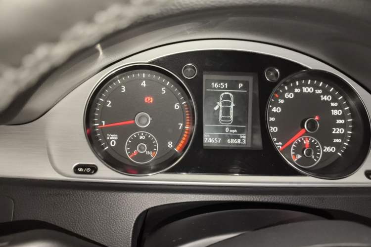 Used Volkswagen Magotan 2015 1.8TSI Advanced Model Instrument Cluster