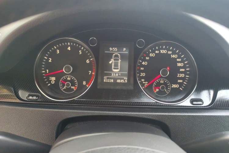 Used Volkswagen Magotan 2015 Facelift 1.8TSI Luxury Model Instrument Cluster