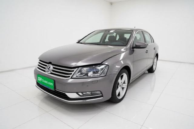 Volkswagen Magotan 2015 2.0 TSI Prestige Model с пробегом