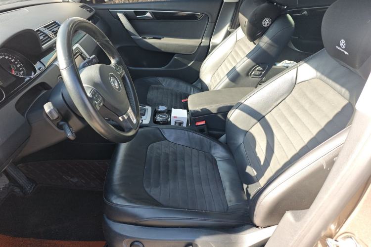 Used Volkswagen Magotan 2015 Revised Version 2.0 TSI Luxury Edition Left Front Seat