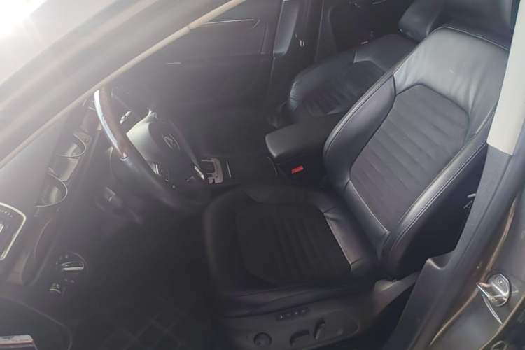 Used Volkswagen Magotan 2015 1.8TSI Prestige Model Left Front Seat