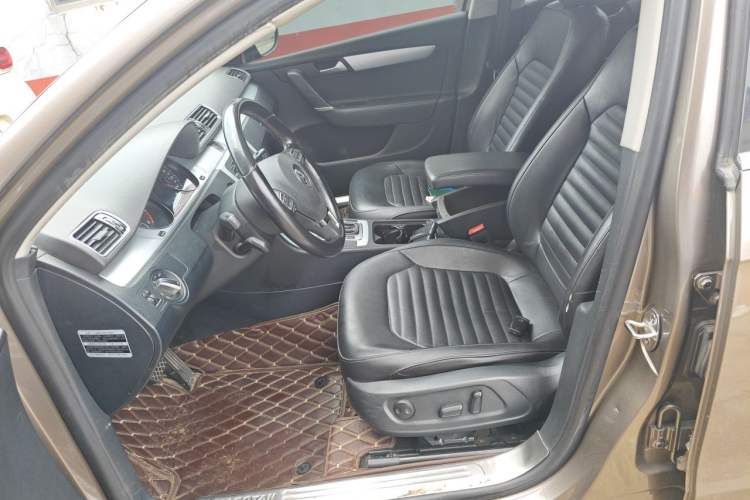 Used Volkswagen Magotan 2015 1.8TSI Advanced Model Left Front Seat