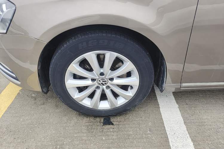 Used Volkswagen Magotan 2015 1.8TSI Advanced Model Left Front Wheel Hub