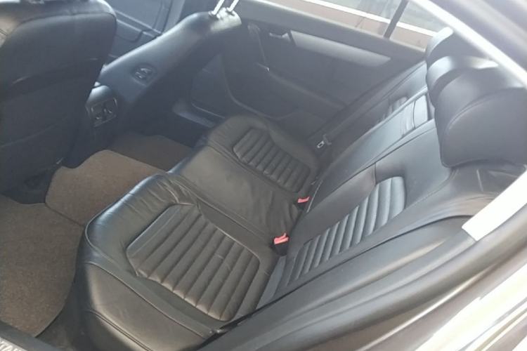 Used Volkswagen Magotan 2015 1.8TSI Advanced Model Left Rear Seat