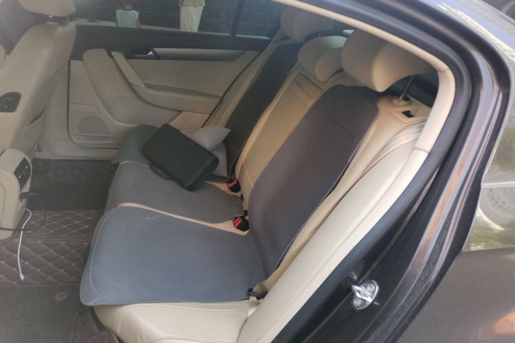 Used Volkswagen Magotan 2015 1.8TSI Advanced Model Left Rear Seat