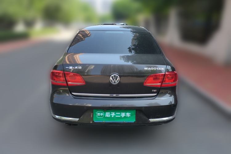 Used Volkswagen Magotan 2015 1.8TSI Advanced Model Rear