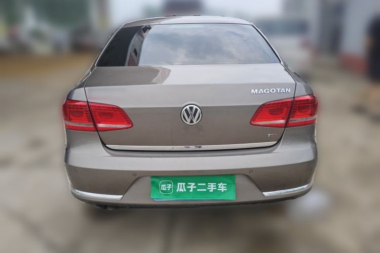 Used Volkswagen Magotan 2015 1.8TSI Advanced Model Rear
