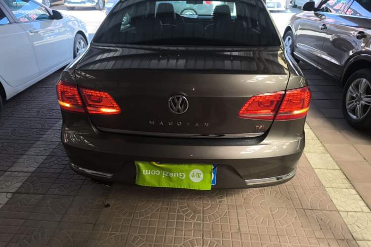 Used Volkswagen Magotan 2015 1.8TSI Prestige Model Rear