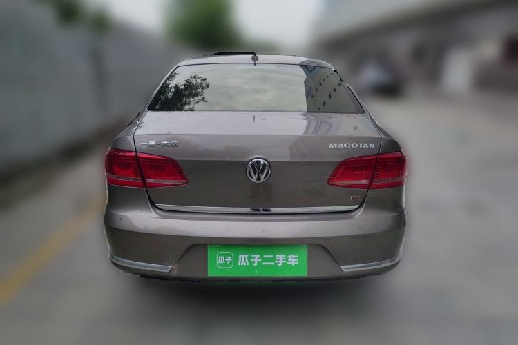 Used Volkswagen Magotan 2015 1.8TSI Prestige Model Rear