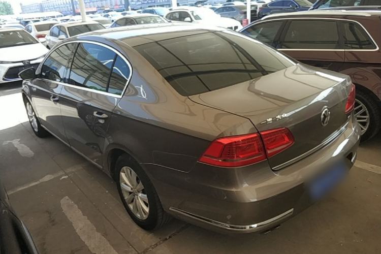 Used Volkswagen Magotan 2015 1.8TSI Advanced Model Rear Left 45 Deg