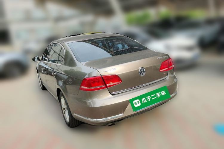 Used Volkswagen Magotan 2015 Facelift 1.8TSI Luxury Model Rear Left 45 Deg
