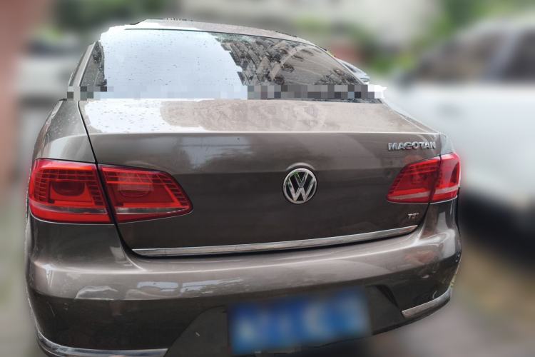 Used Volkswagen Magotan 2015 1.8TSI Luxury Model Rear