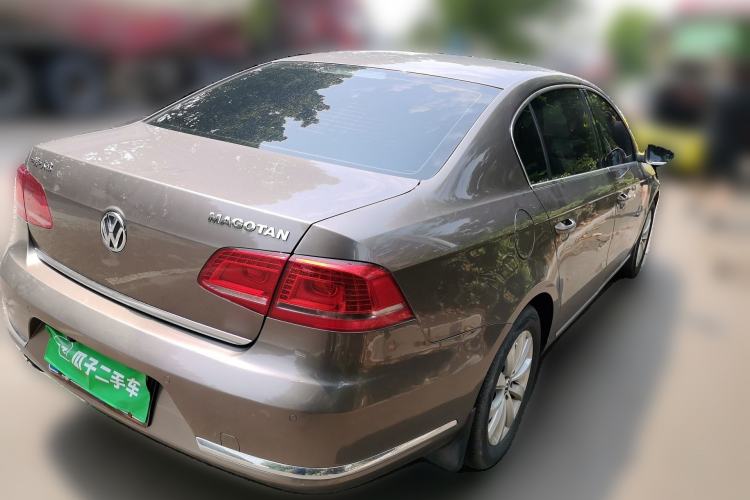 Used Volkswagen Magotan 2015 Revised Version 2.0 TSI Luxury Edition Rear Right 45 Deg